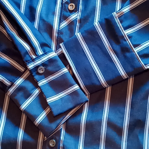 KONTROL Contemporary Pinstripe Off The Shoulder - Picture 7 of 7